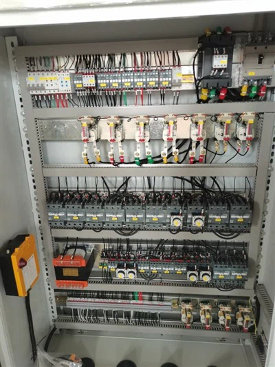Szafka sterowania elektrycznego dźwigu